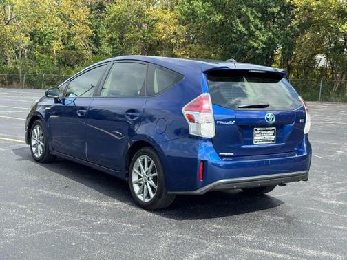 2015 Toyota Prius v Two