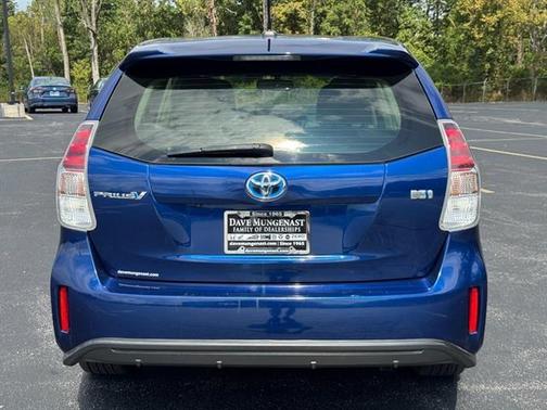 2015 Toyota Prius v Two