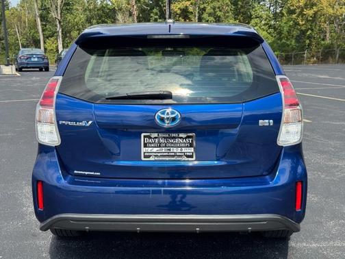 2015 Toyota Prius v Two