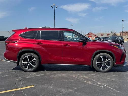 2022 Toyota Highlander XSE