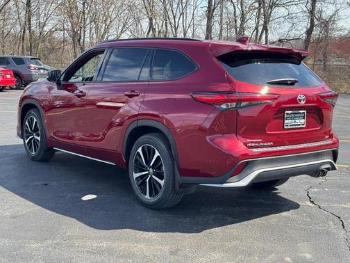 2022 Toyota Highlander XSE