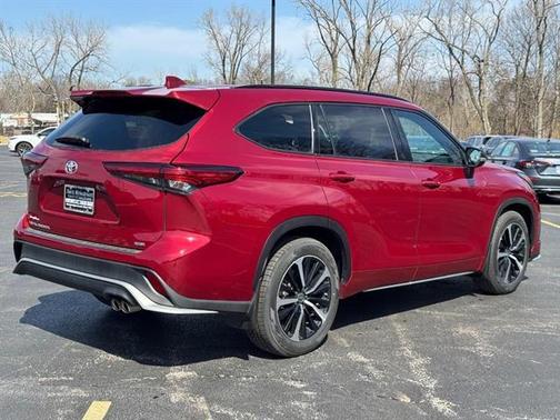 2022 Toyota Highlander XSE