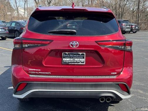 2022 Toyota Highlander XSE