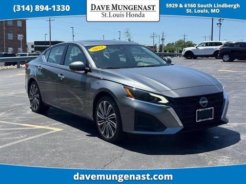 Gun Metallic 2023 Nissan Altima 2.5 SL