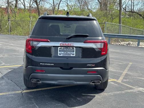 Ebony Twilight Metallic 2022 GMC Acadia AT4