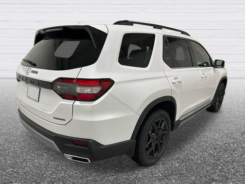 2025 Honda Pilot Touring+