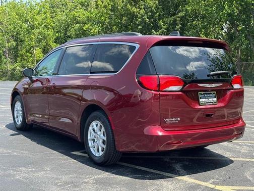 2021 Chrysler Voyager LXI