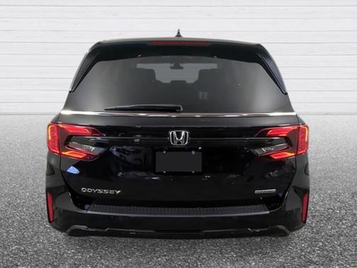 Crystal Black Pearl 2026 Honda Odyssey Touring