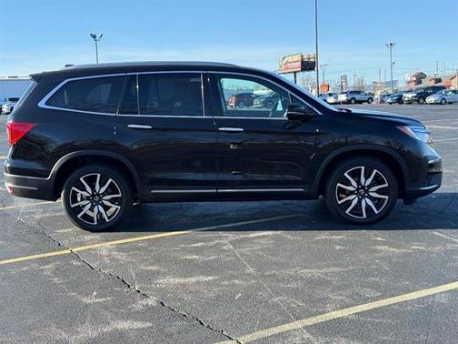 2022 Honda Pilot Touring 7-Passenger
