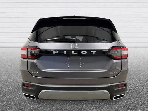 Modern Steel Metallic 2026 Honda Pilot Elite