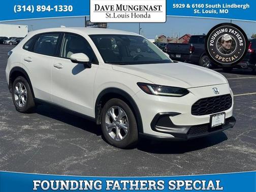 Platinum White Pearl 2025 Honda HR-V LX