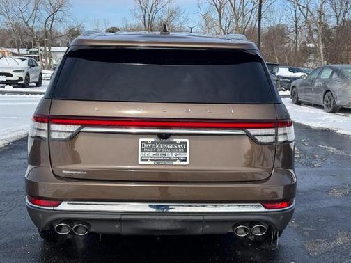 2022 Lincoln Aviator Standard AWD