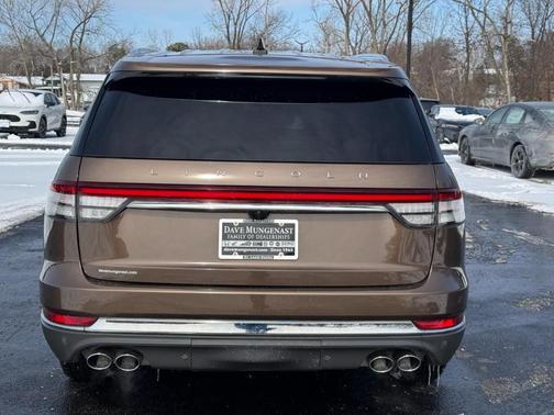 2022 Lincoln Aviator Standard AWD