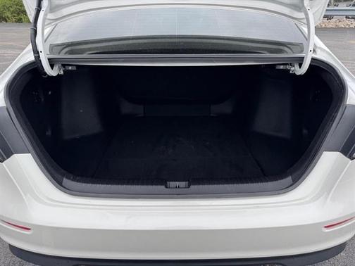 Platinum White Pearl 2023 Honda Accord Hybrid Sport