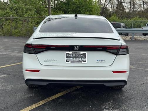 Platinum White Pearl 2023 Honda Accord Hybrid Sport