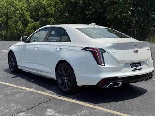 2022 Cadillac CT4 Sport