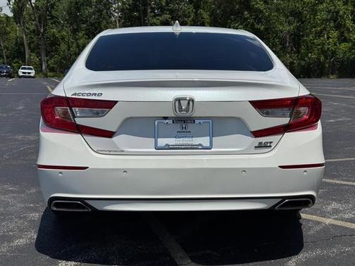 2022 Honda Accord Touring 2.0T