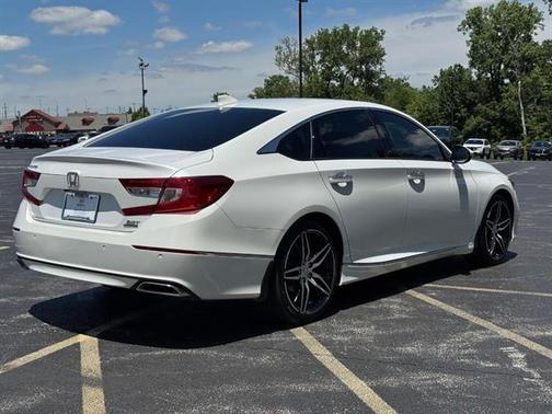 2022 Honda Accord Touring 2.0T