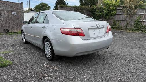 Classic Silver Metallic 2009 Toyota Camry LE