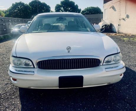 White 2005 Buick Park Avenue Base 4dr Sedan