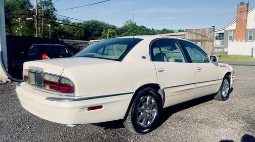 White 2005 Buick Park Avenue Base 4dr Sedan