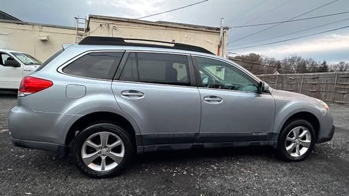 2013 Subaru Outback 2.5i Limited