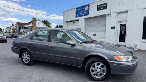 Gray 2001 Toyota Camry XLE