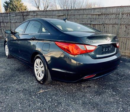 2011 Hyundai SONATA GLS