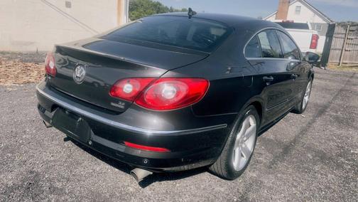 Deep Black Metallic 2010 Volkswagen CC VR6