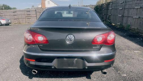 Deep Black Metallic 2010 Volkswagen CC VR6