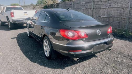 Deep Black Metallic 2010 Volkswagen CC VR6