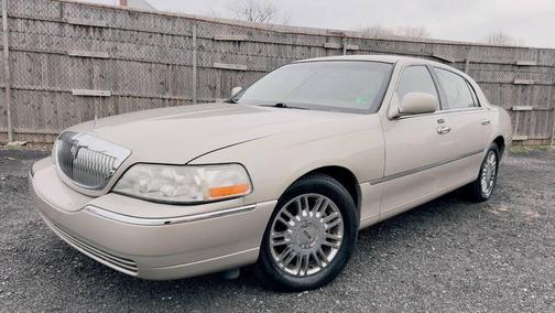 2008 Lincoln Town Car Signature