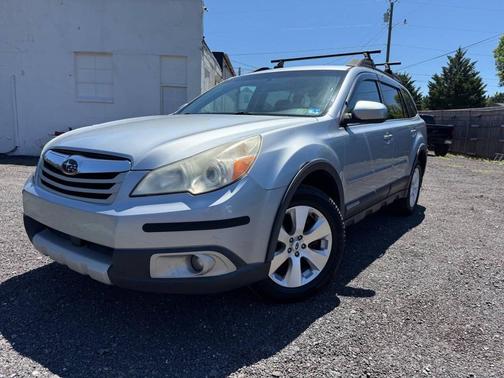 Ice Silver Metallic 2012 Subaru Outback 3.6R Limited