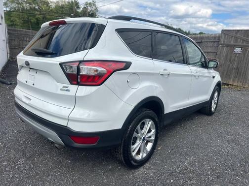 White 2018 Ford Escape SE