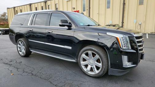 2018 Cadillac Escalade ESV Luxury