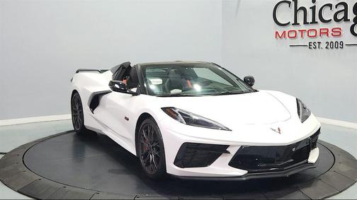 White Pearl Metallic Tricoat 2023 Chevrolet Corvette Stingray w/3LT