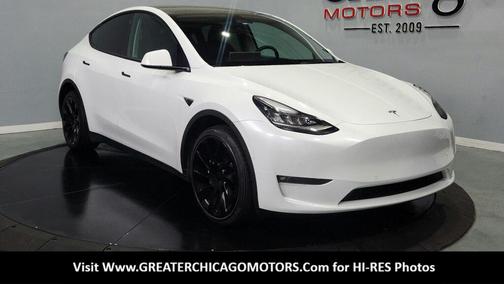 Pearl White Multi-Coat 2022 Tesla Model Y Long Range Dual Motor All-Wheel Drive