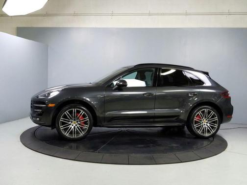 2018 Porsche Macan Turbo