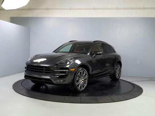 2018 Porsche Macan Turbo