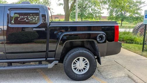 2010 Hummer H3T Base