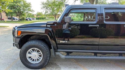 2010 Hummer H3T Base