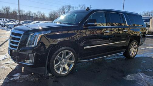 2017 Cadillac Escalade ESV Luxury