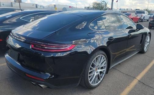 2018 Porsche Panamera 4S