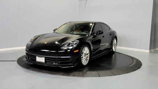 2018 Porsche Panamera 4S