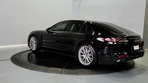2018 Porsche Panamera 4S