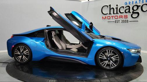 Protonic Blue Metallic w/Frozen Gray Accent 2014 BMW i8 Base