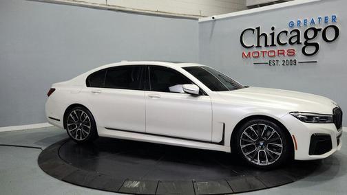 Frozen White 2022 BMW 750 i xDrive