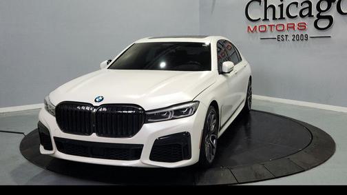 Frozen White 2022 BMW 750 i xDrive