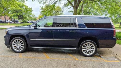 2020 Cadillac Escalade ESV Luxury
