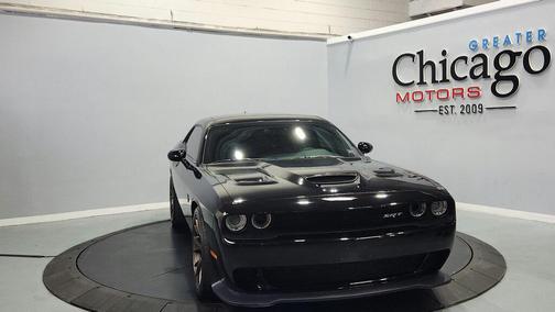 Pitch Black Clearcoat 2016 Dodge Challenger SRT Hellcat